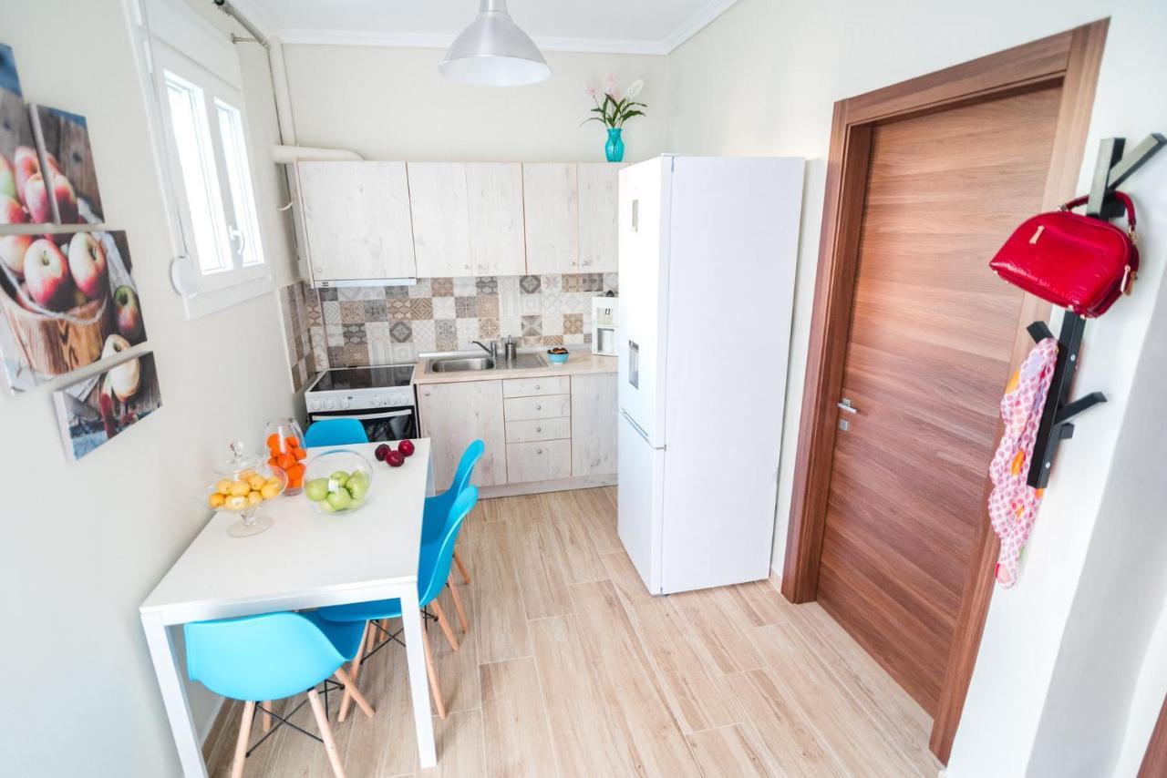 Sea Breeze Vibes Apartment Néa Péramos Bagian luar foto