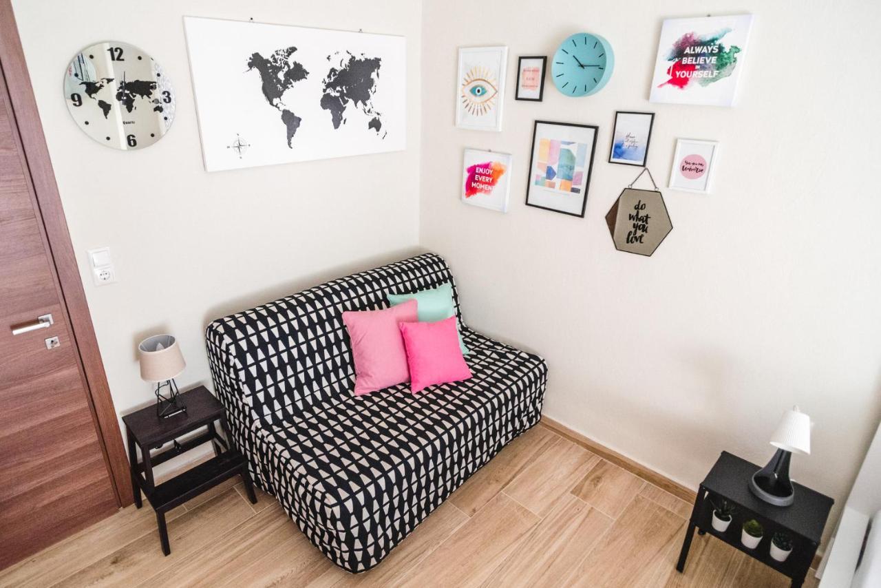Sea Breeze Vibes Apartment Néa Péramos Bagian luar foto